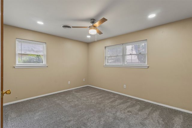 1021 Blue Lake, Fort Worth, TX 76103
