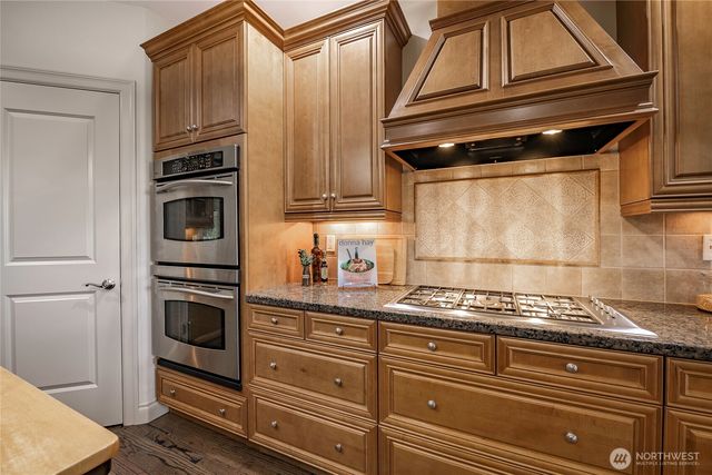 8660 Great Horned Owl Lane, Blaine, WA 98230