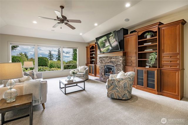 8660 Great Horned Owl Lane, Blaine, WA 98230