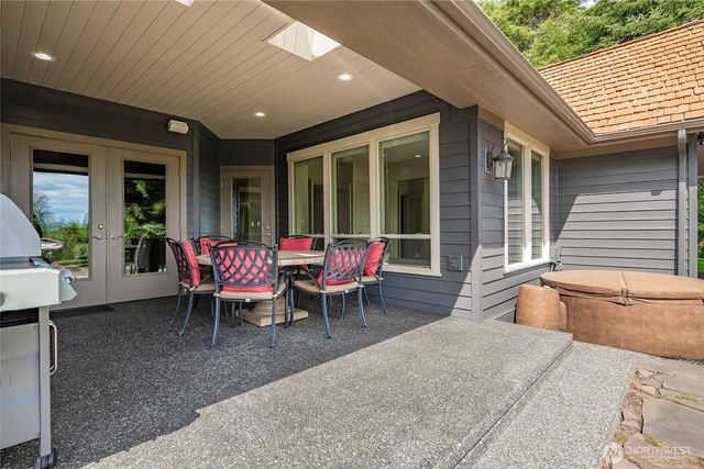 8660 Great Horned Owl Lane, Blaine, WA 98230