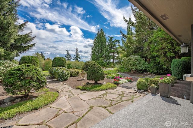8660 Great Horned Owl Lane, Blaine, WA 98230