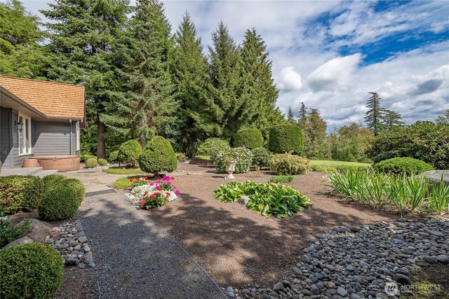 8660 Great Horned Owl Lane, Blaine, WA 98230