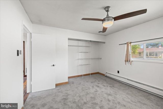 1104 FIRESIDE CT, York, PA 17404