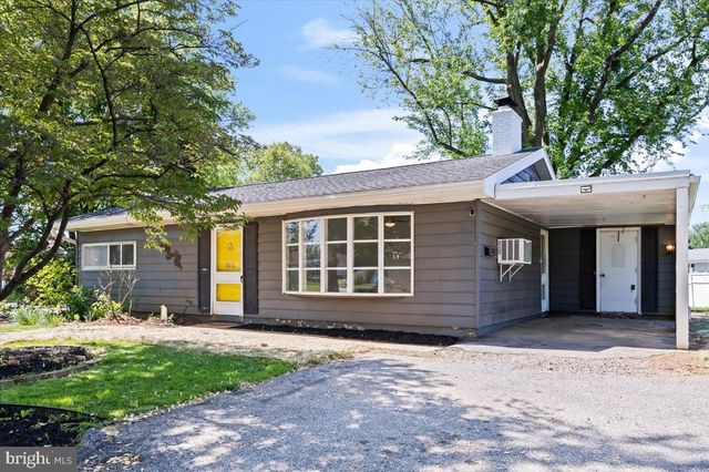 1104 FIRESIDE CT, York, PA 17404