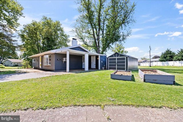 1104 FIRESIDE CT, York, PA 17404