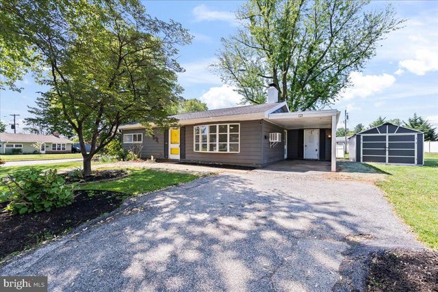 1104 FIRESIDE CT, York, PA 17404