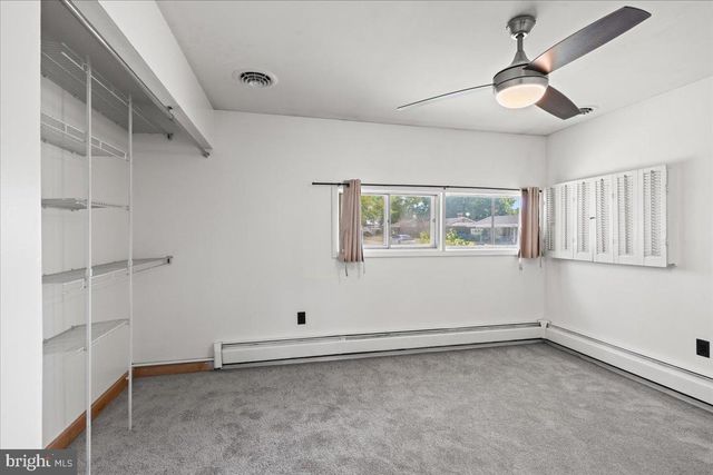1104 FIRESIDE CT, York, PA 17404