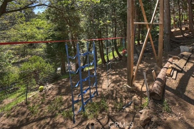 905 Jungfrau, Crestline, CA 92325