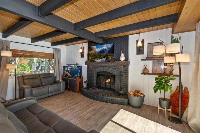 905 Jungfrau, Crestline, CA 92325