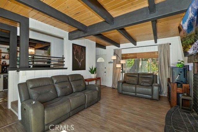 905 Jungfrau, Crestline, CA 92325