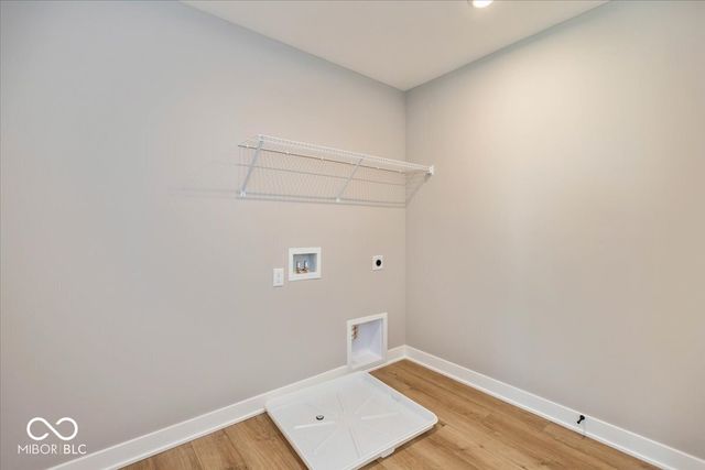 952 Apryl Drive, Greenwood, IN 46143