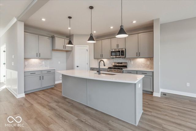 952 Apryl Drive, Greenwood, IN 46143