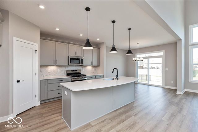 952 Apryl Drive, Greenwood, IN 46143