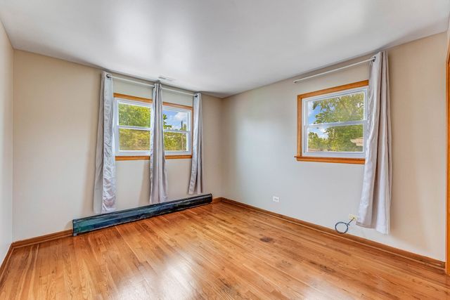 135 N Floyd Lane, Chicago Heights, IL 60411