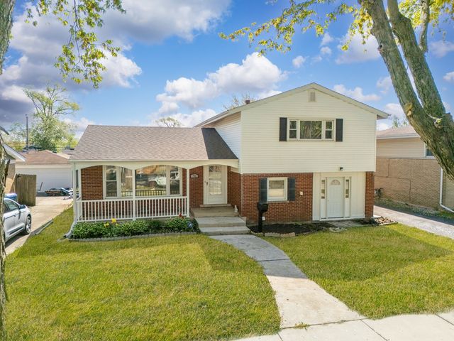 135 N Floyd Lane, Chicago Heights, IL 60411