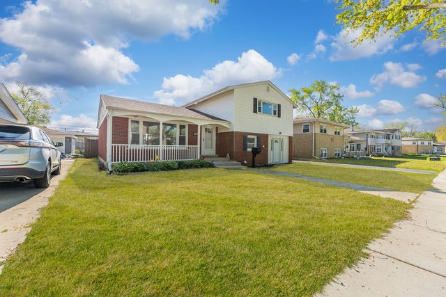 135 N Floyd Lane, Chicago Heights, IL 60411