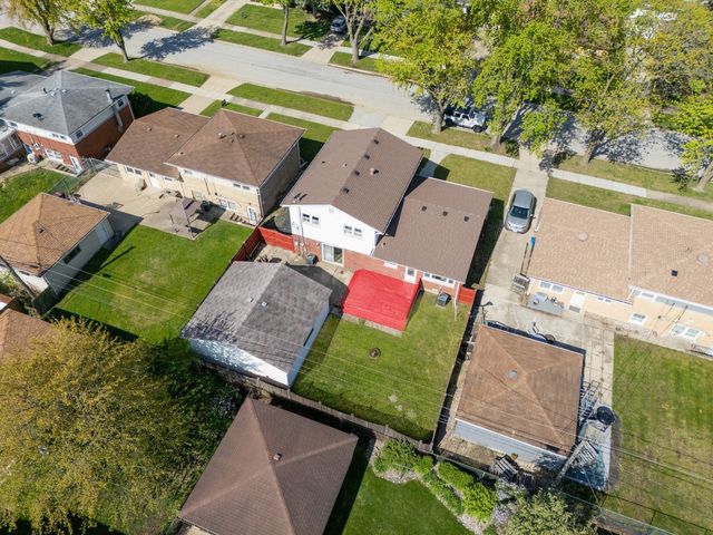 135 N Floyd Lane, Chicago Heights, IL 60411