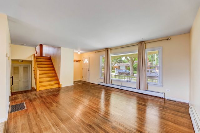 135 N Floyd Lane, Chicago Heights, IL 60411