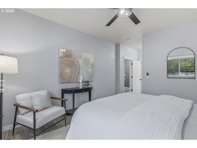 7704 Sw CRESMOOR Dr, Beaverton, OR 97008