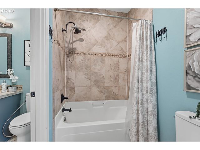 7704 Sw CRESMOOR Dr, Beaverton, OR 97008