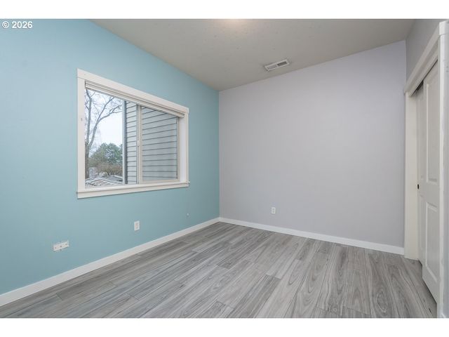 7704 Sw CRESMOOR Dr, Beaverton, OR 97008