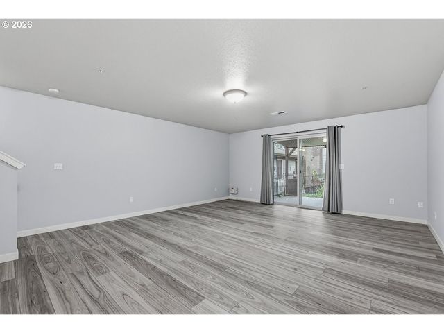 7704 Sw CRESMOOR Dr, Beaverton, OR 97008