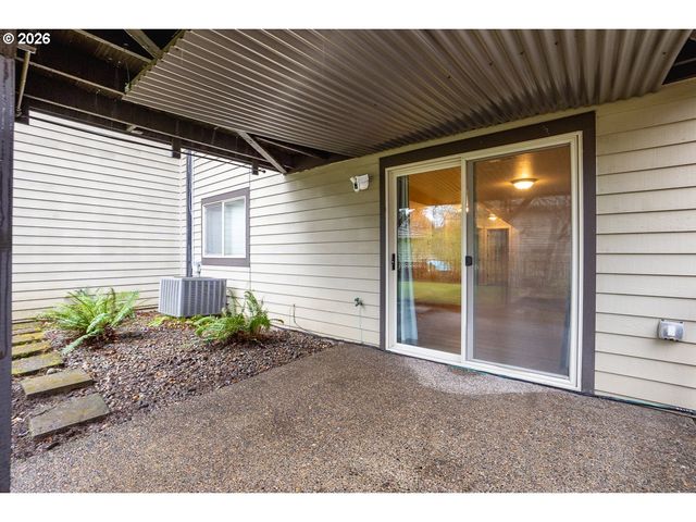 7704 Sw CRESMOOR Dr, Beaverton, OR 97008