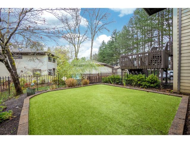 7704 Sw CRESMOOR Dr, Beaverton, OR 97008