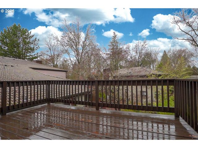 7704 Sw CRESMOOR Dr, Beaverton, OR 97008