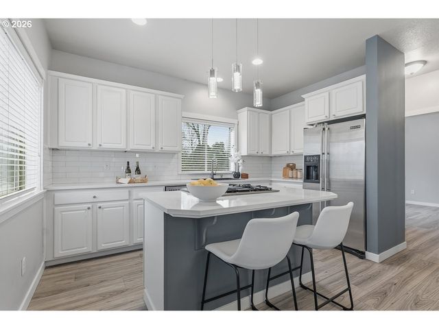 7704 Sw CRESMOOR Dr, Beaverton, OR 97008