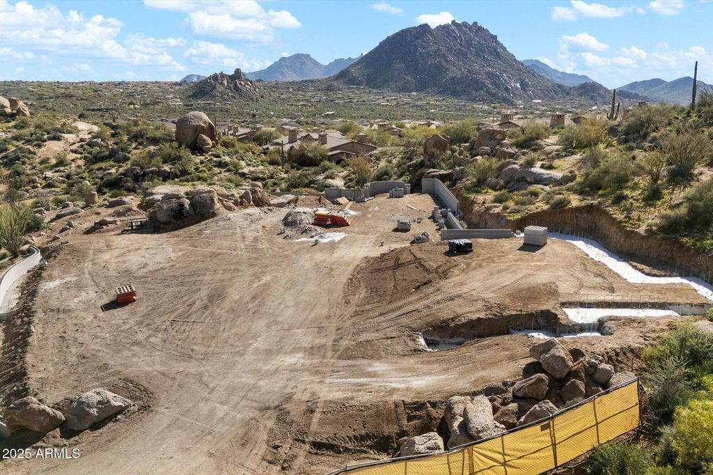 10671 E HEDGEHOG Place 5A, Scottsdale, AZ 85262