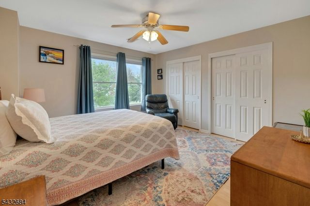 26 Rainbow Dr, Long Hill Twp., NJ 07946