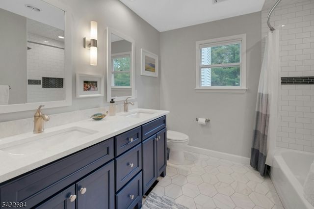26 Rainbow Dr, Long Hill Twp., NJ 07946