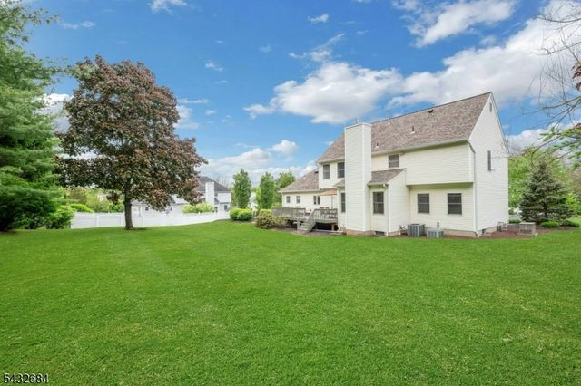 26 Rainbow Dr, Long Hill Twp., NJ 07946