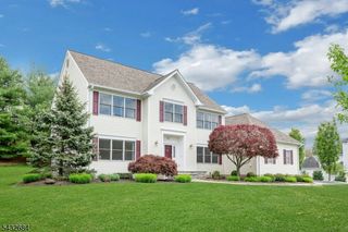 26 Rainbow Dr, Long Hill Twp., NJ 07946