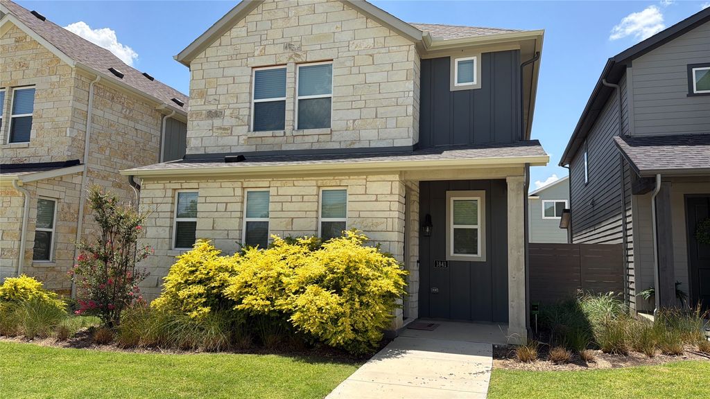 1841 Woodlawn Way 142, Argyle, TX 76226