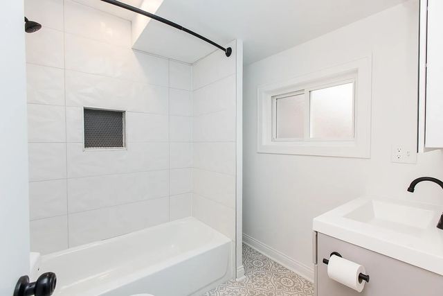 2015 N Bingham Street, Chicago, IL 60647