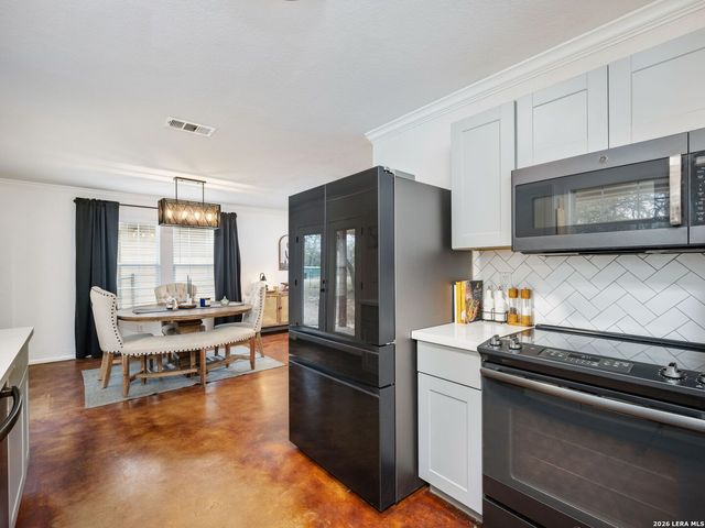 786 Deep Water Drive, Spring Branch, TX 78070