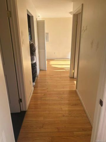 60-70 Woodhaven Boulevard 6A, Elmhurst, NY 11373