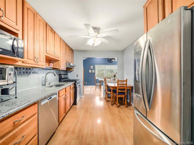 132 Shetland Drive, New City, NY 10956