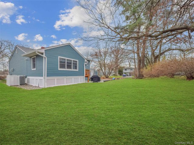 132 Shetland Drive, New City, NY 10956