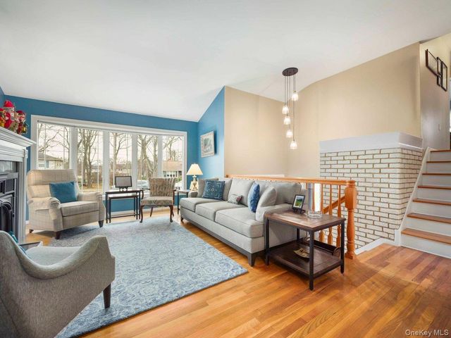 132 Shetland Drive, New City, NY 10956