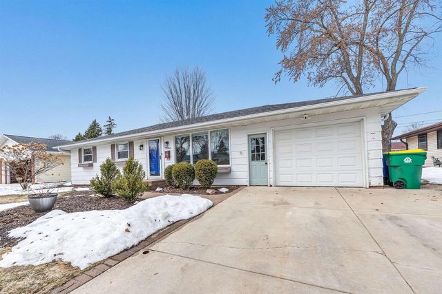 1604 WALLS STREET, Green Bay, WI 54304