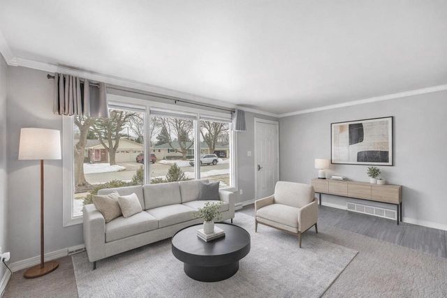 1604 WALLS STREET, Green Bay, WI 54304