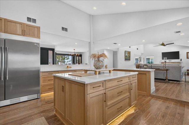 2862 SHADY OAK COURT, Clearwater, FL 33761
