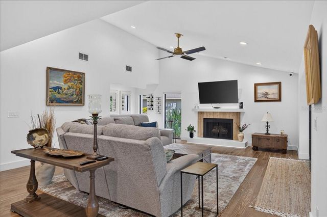 2862 SHADY OAK COURT, Clearwater, FL 33761