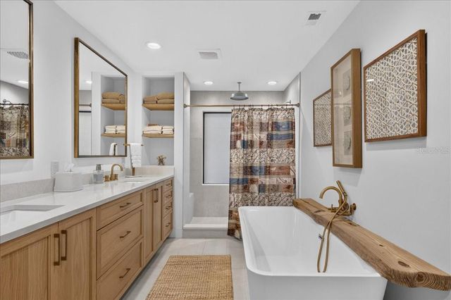 2862 SHADY OAK COURT, Clearwater, FL 33761