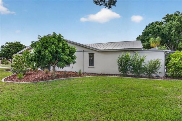 2862 SHADY OAK COURT, Clearwater, FL 33761