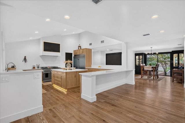 2862 SHADY OAK COURT, Clearwater, FL 33761
