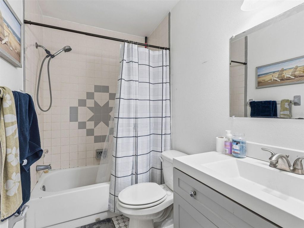 Image 14 of property listing at 3377 MONTANO AVENUE, Spring Hill, FL 34609